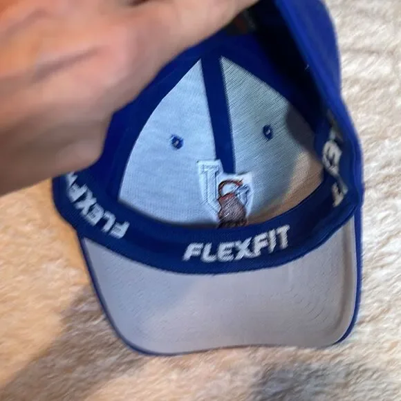 Jesuit football hat fitted size small / medium - Picture 6 of 6